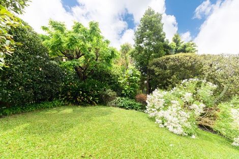 Photo of property in 2/87a Kowhai Road, Mairangi Bay, Auckland, 0630
