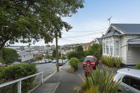 Photo of property in 12 Heriot Row, Dunedin Central, Dunedin, 9016