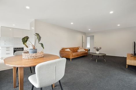 Photo of property in 50 Bowen Street, Cambridge, 3434