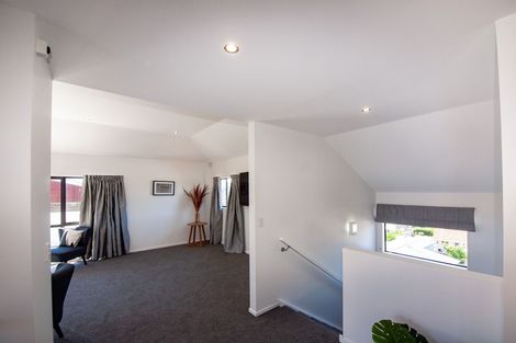 Photo of property in 47 Hawtrey Terrace, Churton Park, Wellington, 6037