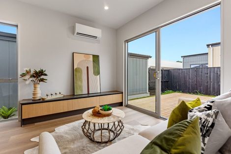 Photo of property in 24 Aituaa Road, Pukekohe, 2120