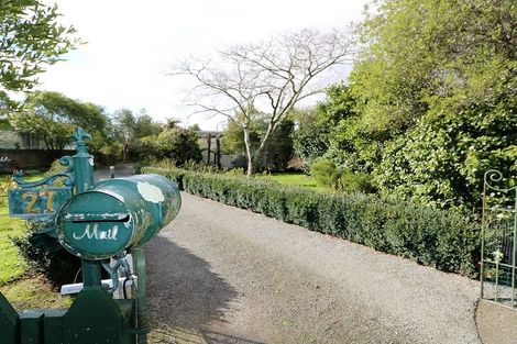 Photo of property in 27 Hilton Road, Carterton, 5713