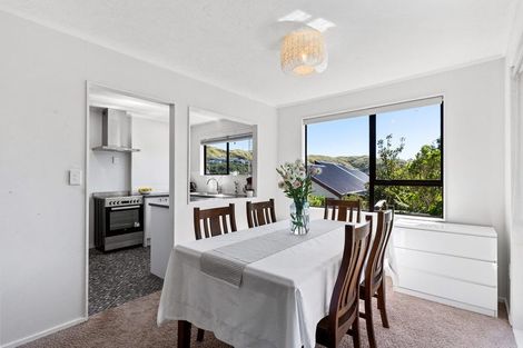 Photo of property in 15 Abilene Crescent, Churton Park, Wellington, 6037