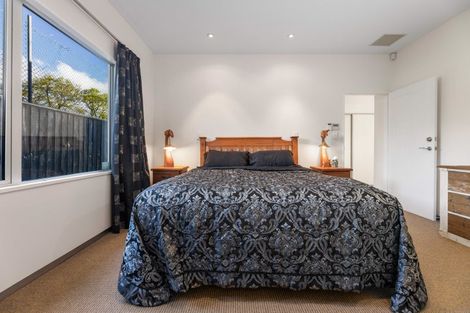 Photo of property in 142 North Parade, Richmond, Christchurch, 8013