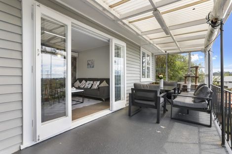 Photo of property in 21 Parrs Cross Road, Henderson, Auckland, 0612