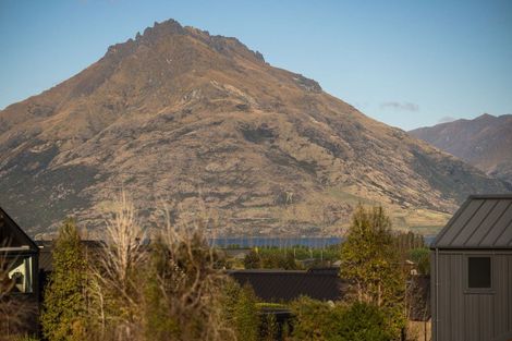 Photo of property in 11 Falconer Rise, Jacks Point, Queenstown, 9371