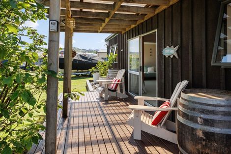 Photo of property in 1 Poplar Street, Whitianga, 3510