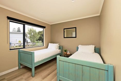 Photo of property in 16 Airini Road, Waimarama, Havelock North, 4294