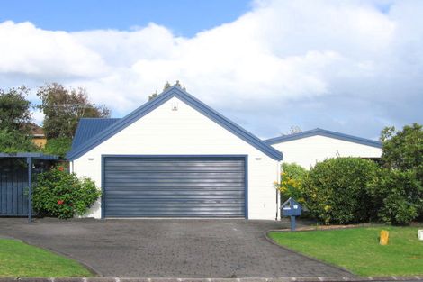 Photo of property in 10 Ullswater Place, Half Moon Bay, Auckland, 2012