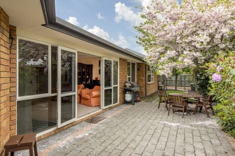 Photo of property in 28 Bentley Street, Russley, Christchurch, 8042
