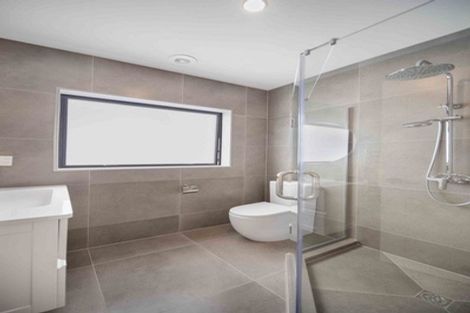 Photo of property in 12 Korowhiti Road, Clarks Beach, 2122