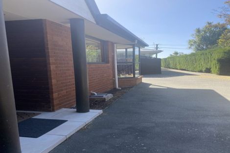 Photo of property in 2/65 Middlepark Road, Sockburn, Christchurch, 8042