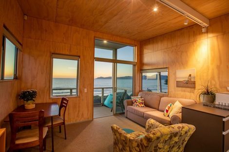 Photo of property in 15 The Esplanade, Raumati South, Paraparaumu, 5032