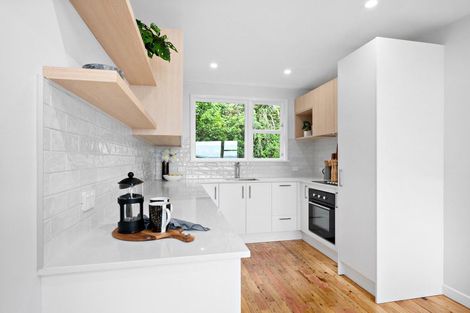 Photo of property in 30 Owhiro Bay Parade, Owhiro Bay, Wellington, 6023