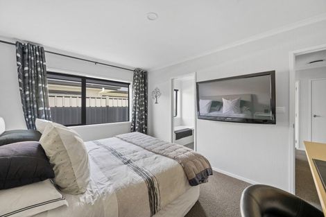 Photo of property in 7 Ruakituri Place, Te Awa, Napier, 4110