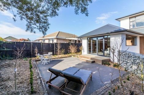 Photo of property in 313 Lake Terrace Road, Shirley, Christchurch, 8061