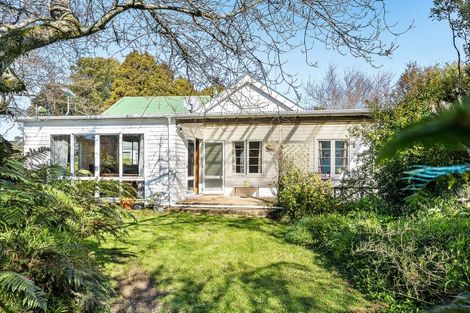 Photo of property in 194 Newall Road, Newall, New Plymouth, 4381