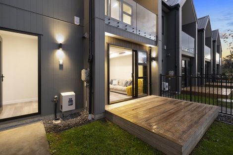 Photo of property in 128 Vintry Drive, Kumeu, 0810