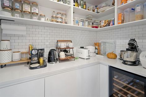 Photo of property in 10 Whitburn Avenue, Halswell, Christchurch, 8025