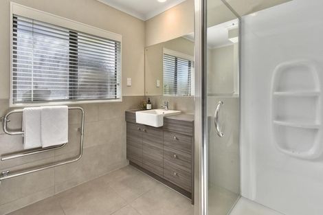 Photo of property in 15 Wawatai Drive, Karaka, Papakura, 2113