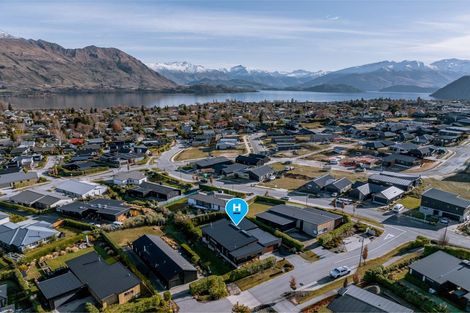Photo of property in 25 Matipo Street, Wanaka, 9305