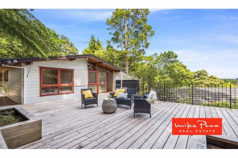 Photo of property in 230 Atkinson Road, Titirangi, Auckland, 0604