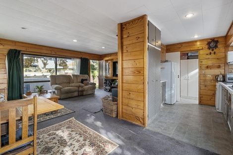 Photo of property in 134 John F Kennedy Drive, Milson, Palmerston North, 4414