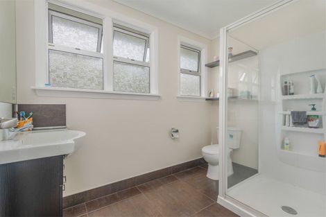 Photo of property in 4 Atkinson Street, Woodville, 4920