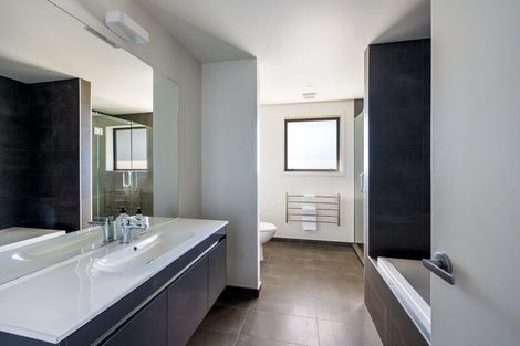 Photo of property in 45 Tenby Street, Wanaka, 9305