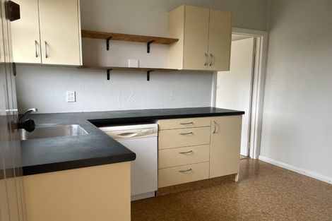 Photo of property in 11 College Street, Awapuni, Palmerston North, 4412