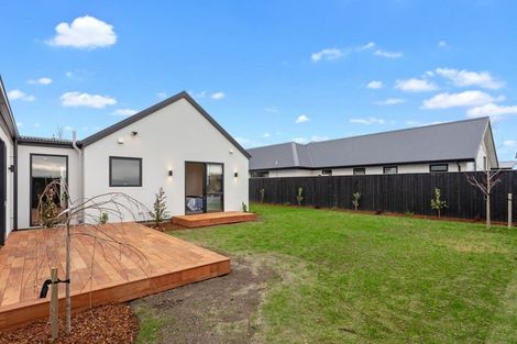 Photo of property in 14 Chatsworth Avenue, Rangiora, 7400