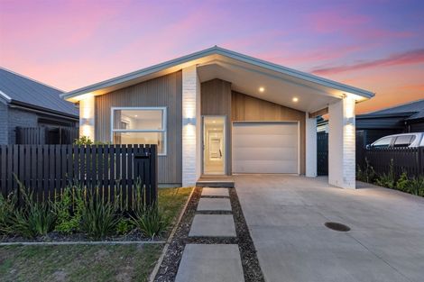 Photo of property in 1 Hinaki Street, Poike, Tauranga, 3112