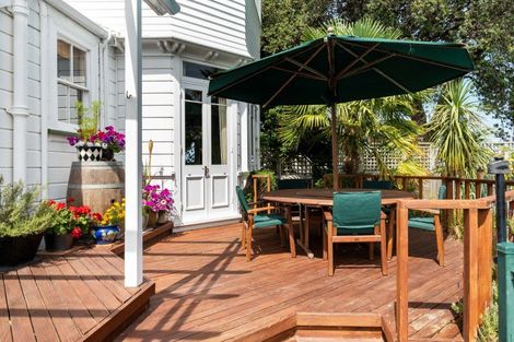 Photo of property in 14 Elizabeth Road, Bluff Hill, Napier, 4110