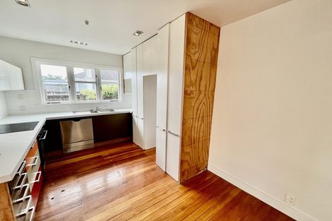 Photo of property in 17 Fox Street, Hamilton East, Hamilton, 3216