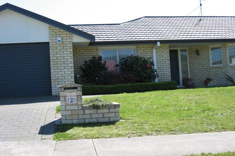 Photo of property in 2 Crown Hill, Paraparaumu, 5032
