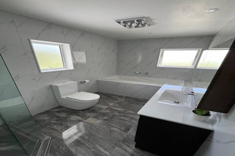 Photo of property in 12 Marae Road, Greenhithe, Auckland, 0632