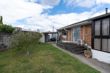 Photo of property in 15 Pryce Place, Silverdale, Hamilton, 3216