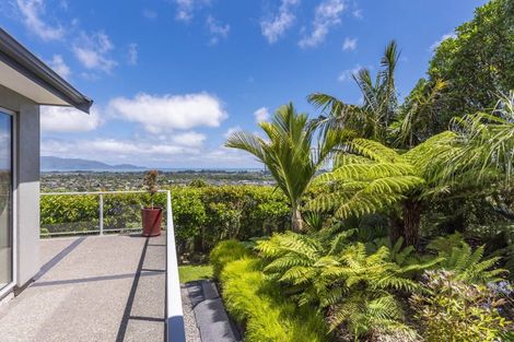 Photo of property in 27a Kotare Street, Waikanae, 5036