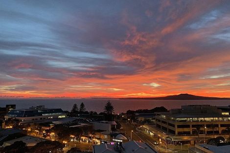 Photo of property in Sentinel Apartments, 902/3 Northcroft Street, Takapuna, Auckland, 0622