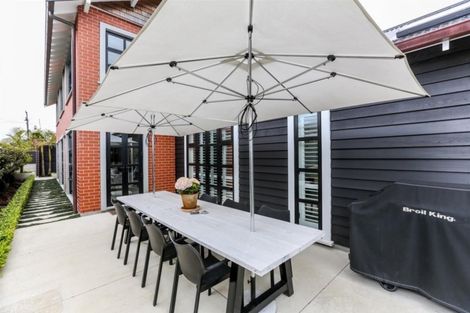 Photo of property in 20 Chilman Street, Strandon, New Plymouth, 4312