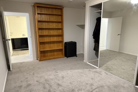 Photo of property in 117 Pupuke Road, Northcote, Auckland, 0627