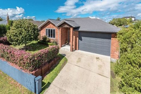 Photo of property in 31 Saint James Drive, Huntington, Hamilton, 3210