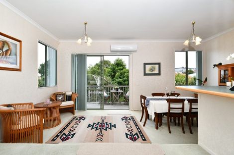 Photo of property in 25b Duncan Avenue, Te Atatu South, Auckland, 0610
