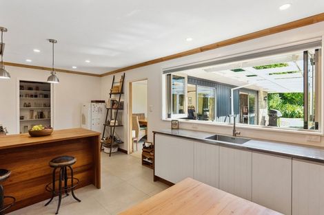 Photo of property in 309 Te Moana Road, Waikanae, 5036