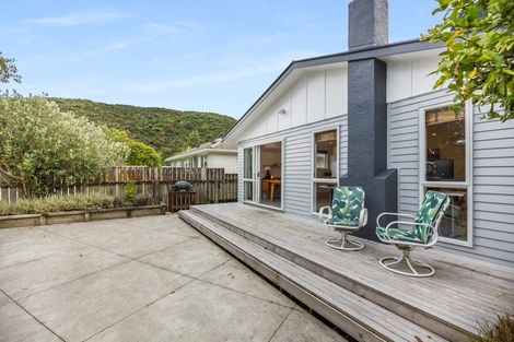 Photo of property in 23 Parenga Street, Wainuiomata, Lower Hutt, 5014