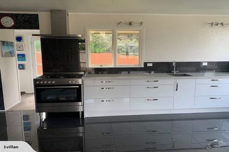 Photo of property in 8 Mission Road, Port Waikato, Tuakau, 2695