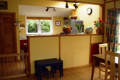 Photo of property in 3 Douro Avenue, Newtown, Wellington, 6021