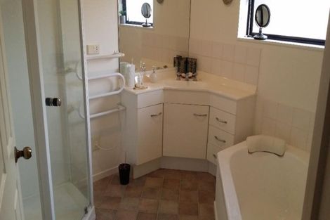 Photo of property in 35 Green Lane, Pukekohe, 2120