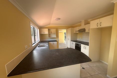 Photo of property in 12 Millington Place, Huntington Park, Auckland, 2013