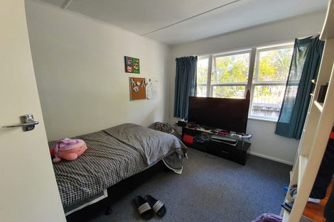 Photo of property in 32 Cutler Street, New Lynn, Auckland, 0600